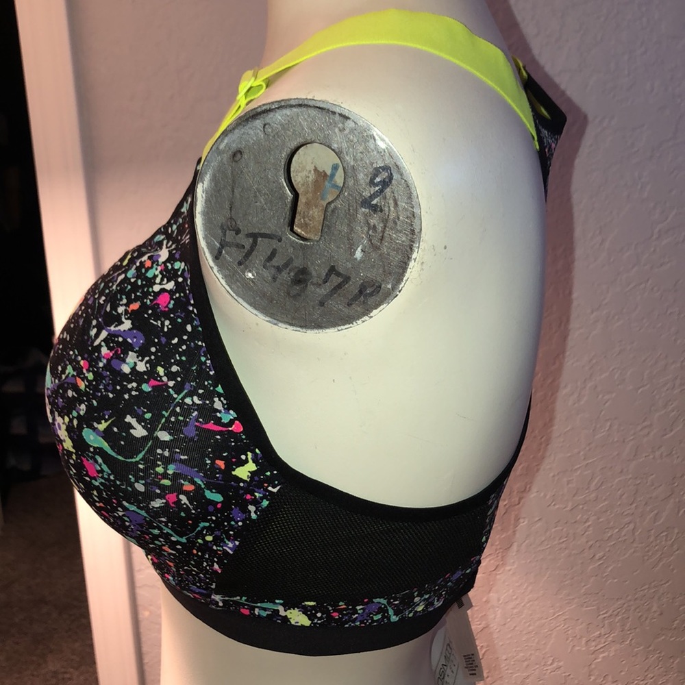 VSX sports bra neon colors! - Picture 4 of 8